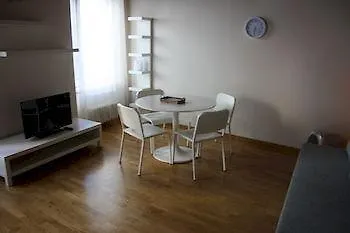 Bergamo Apartment And Room