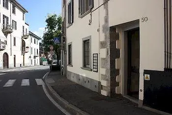 Bergamo Apartment And Room