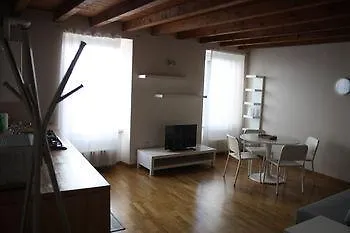 Bergamo Apartment And Room Italy