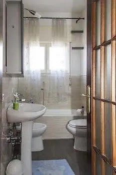 Bergamo Apartment And Room